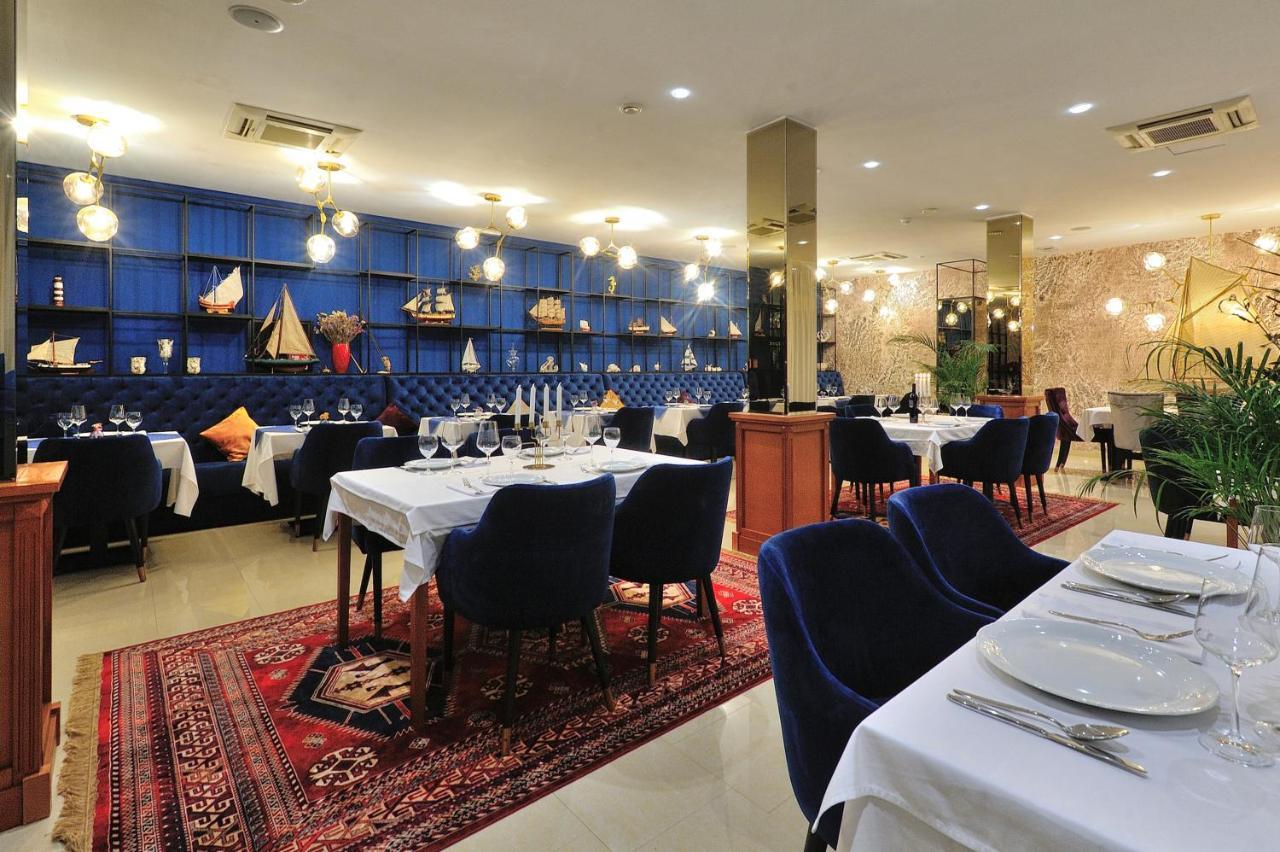 Hotel Antica-Seafront Hotel With Comfortable Rooms And Pool Стари Град Екстериор снимка